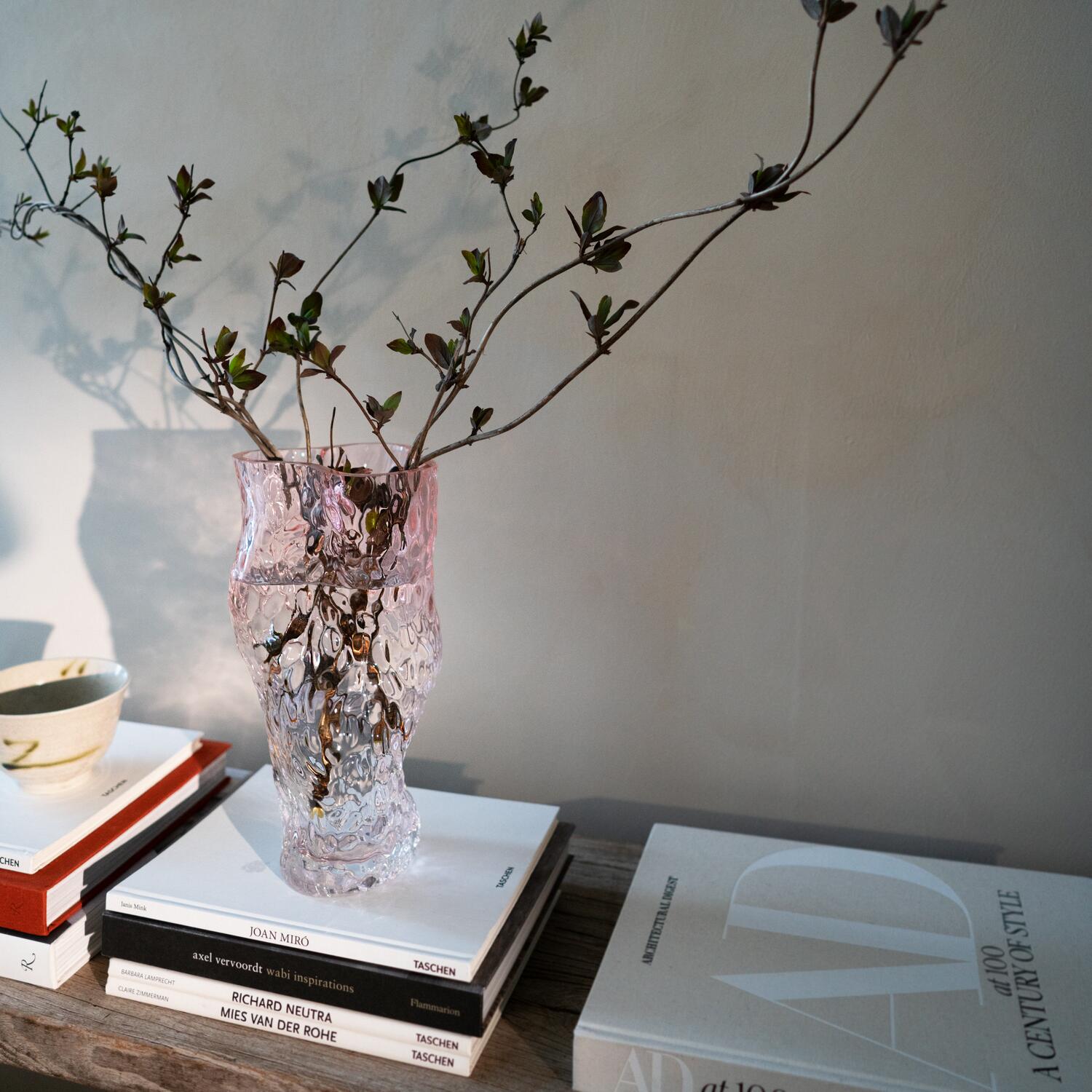 Ostrea Rock Glass vase - Pale Rose